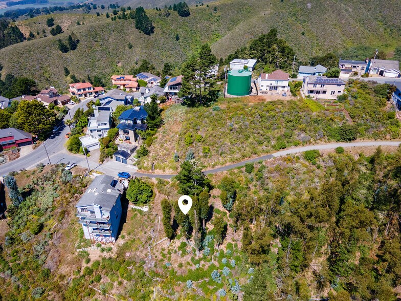 More Photos Of 124 Dolphine ave, El Granada Land For Sale