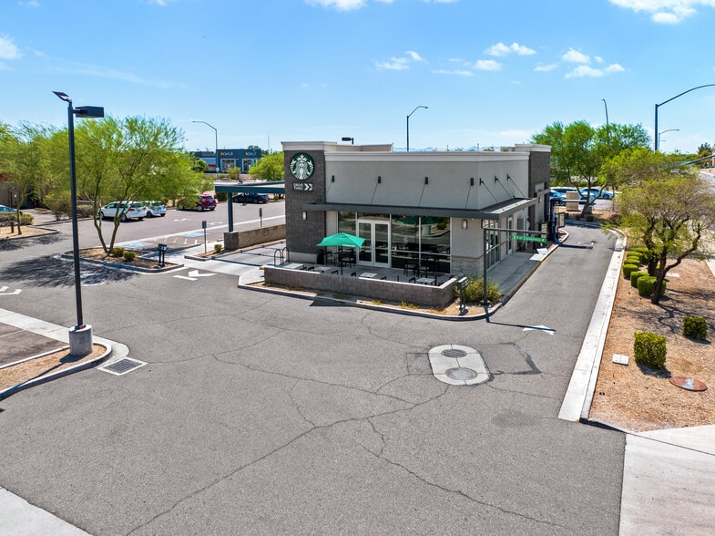 More Photos Of 1821 S Country Club Dr, Mesa Freestanding For Lease