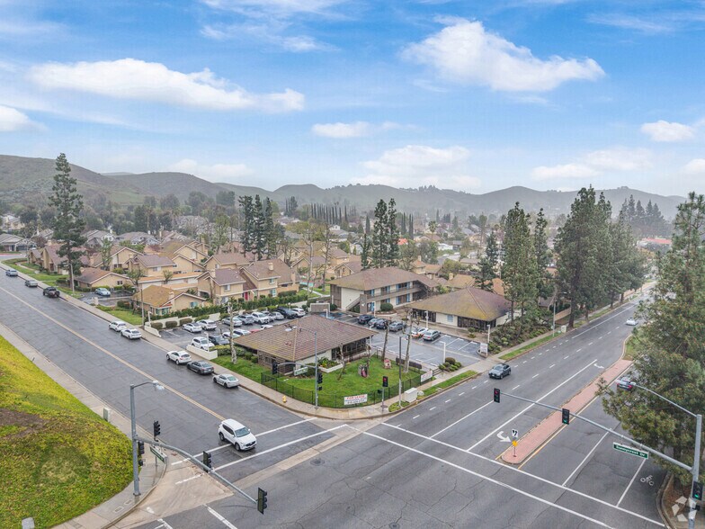 More Photos Of 346 Kanan Rd, Oak Park Medical For Lease