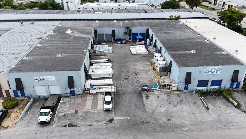 More Photos Of 7360 SW 45th St, Miami Warehouse For Sale