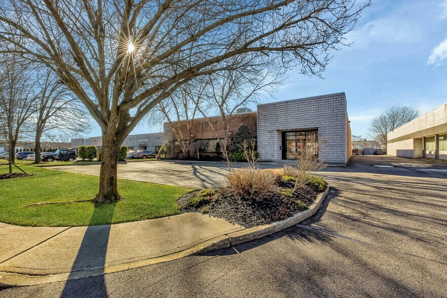 Primary Photo Of 22 Colt Ct, Ronkonkoma Warehouse For Sale