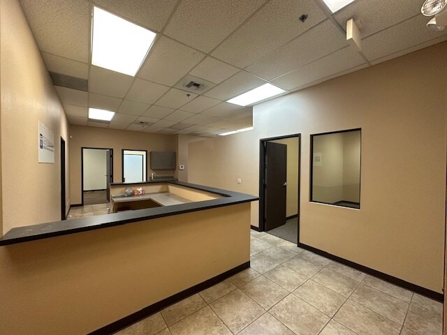 More Photos Of 13911 Park Ave, Victorville Office For Lease