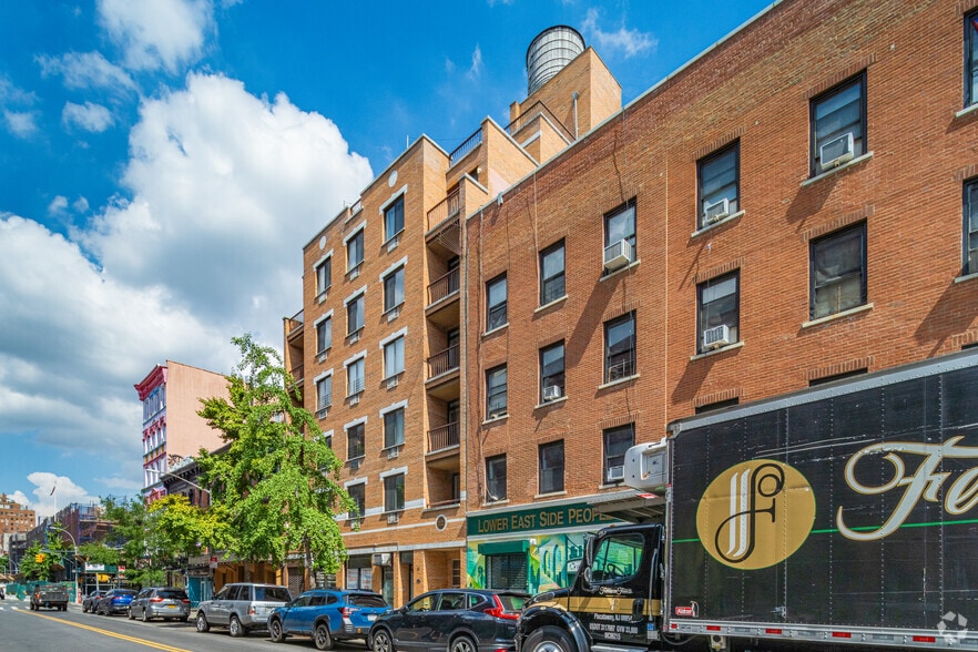 More Photos Of 41 Avenue B, New York Apartments For Sale