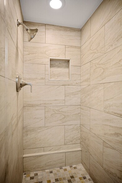More Photos Of 2749 S Sepulveda Blvd, Los Angeles Multifamily For Sale