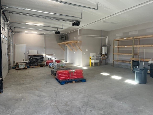 More Photos Of 163 Oak St, Taunton Warehouse For Sale