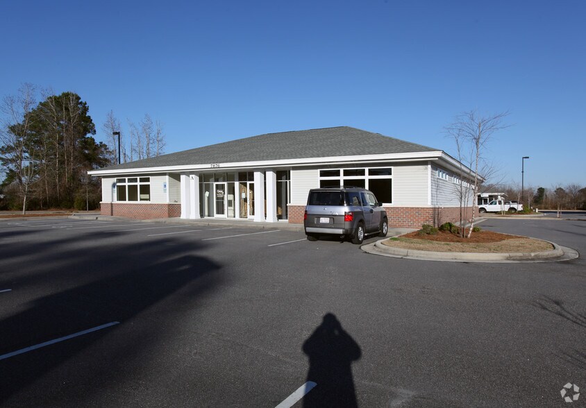 More Photos Of 7876 Hwy 117 S, Rocky Point Office For Lease