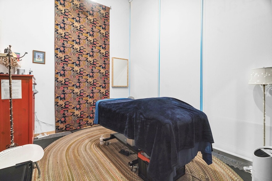 More Photos Of 1024 Washington Ave S, Minneapolis Apartments For Sale