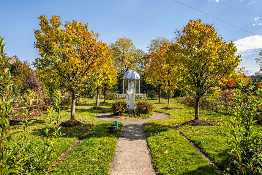 More Photos Of 94 Shoshone st, Buffalo Religious Facility For Sale