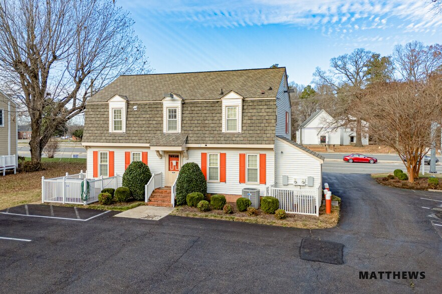 More Photos Of 10110 Iron Bridge Rd, Chesterfield Medical For Sale