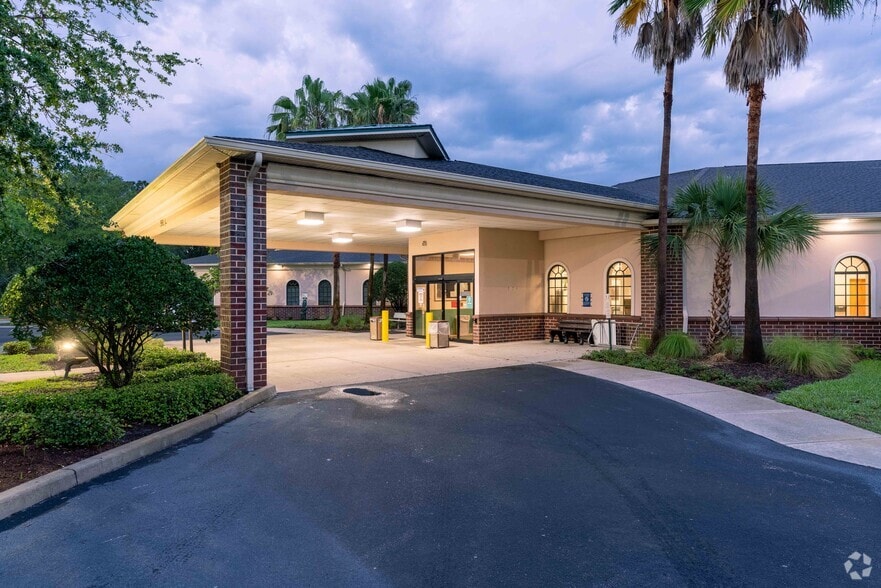 More Photos Of 551 National Health Care Dr, Daytona Beach Hospital For Sale