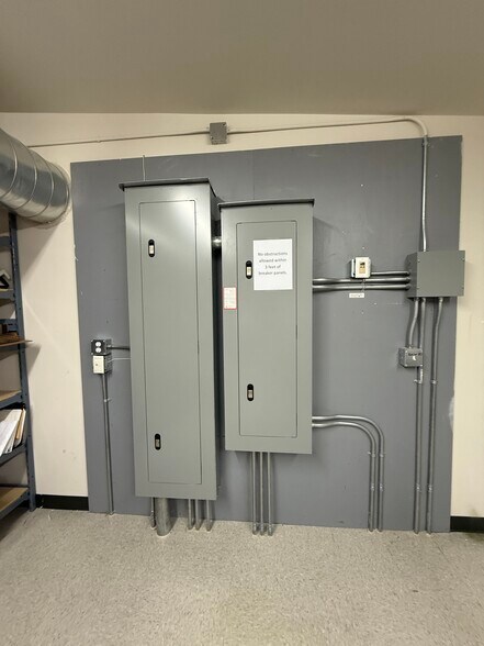 More Photos Of 518 Laura Av, Red Deer County Office For Sale