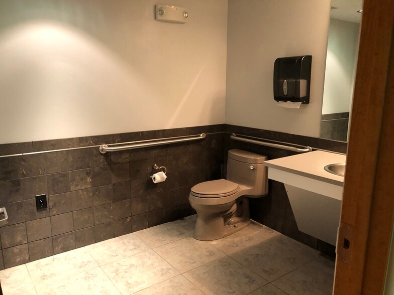 More Photos Of 1120 W Highway 89A, Sedona Office For Lease