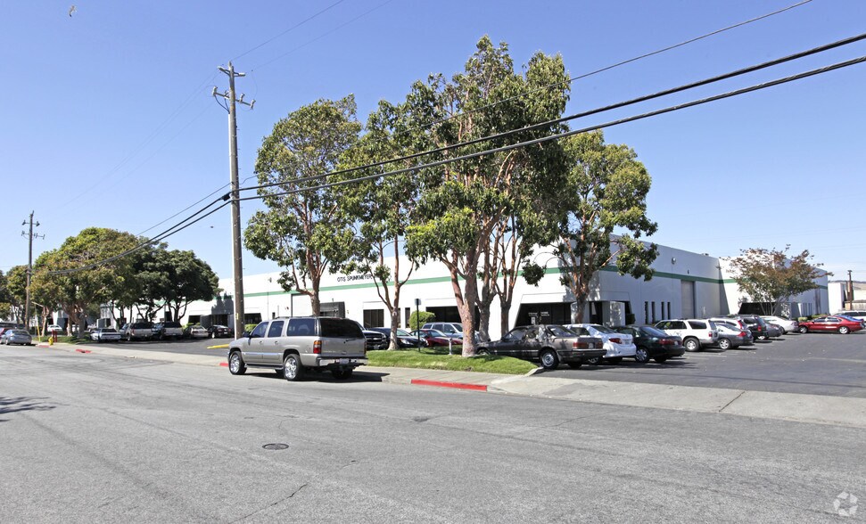 More Photos Of 14300-14390 Catalina St, San Leandro Industrial For Lease