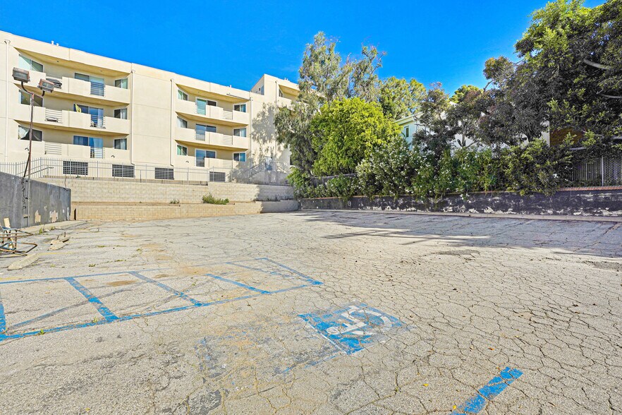 More Photos Of 3472 S Centinela Ave, Los Angeles Freestanding For Sale