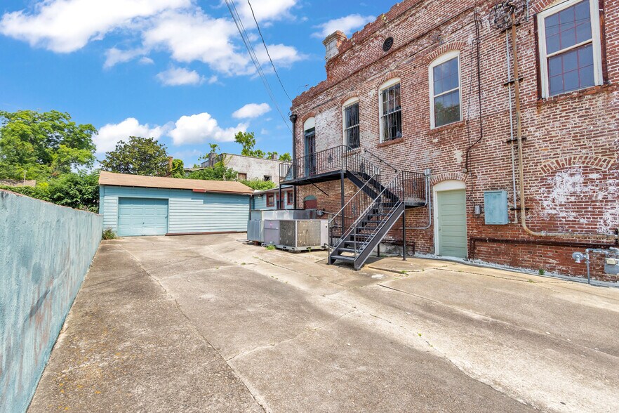 More Photos Of 1800-1810 Broad St, Augusta Storefront Retail Office For Sale
