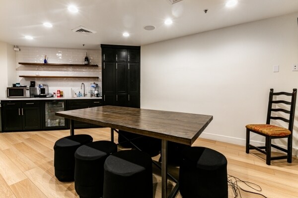 More Photos Of 1526 W Ute Blvd, Park City Office For Sale