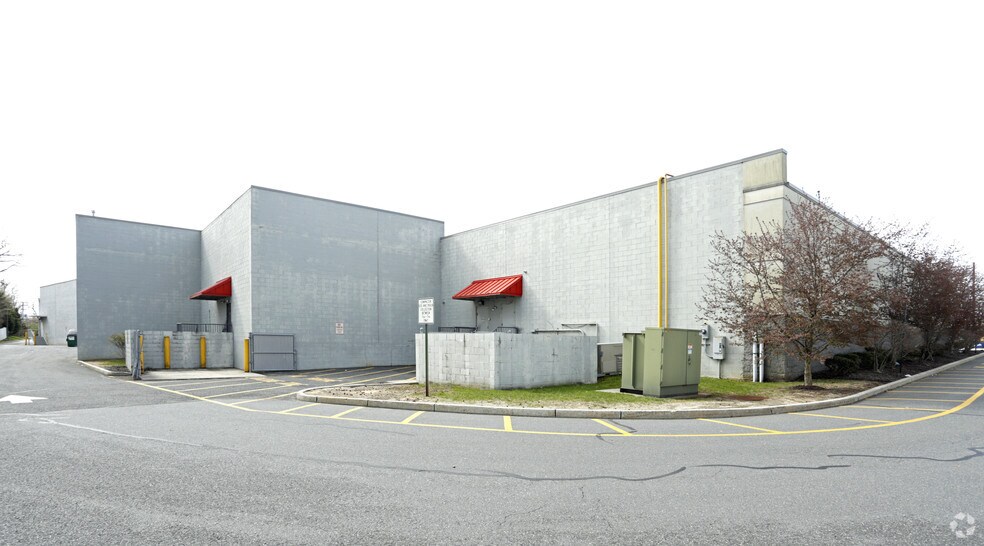 More Photos Of 133-137 Highway 35, Eatontown Freestanding For Lease