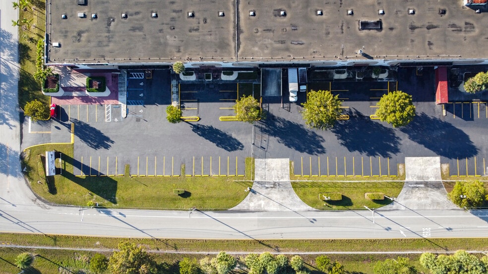 More Photos Of 4900 NW 167th St, Miami Gardens Manufacturing For Sale