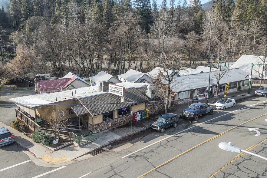 Primary Photo Of 790 Main St, Weaverville Restaurant For Sale