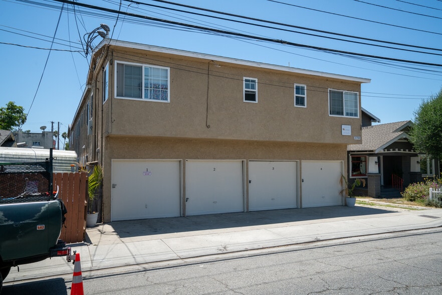 More Photos Of 3700 E 4th St, Long Beach Apartments For Sale