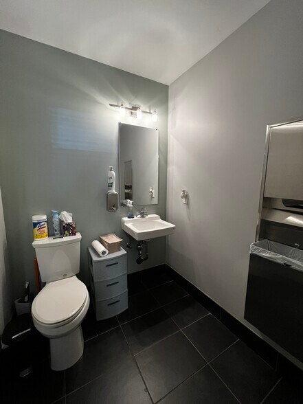 More Photos Of 711 N Cascade Ave, Colorado Springs Office For Lease