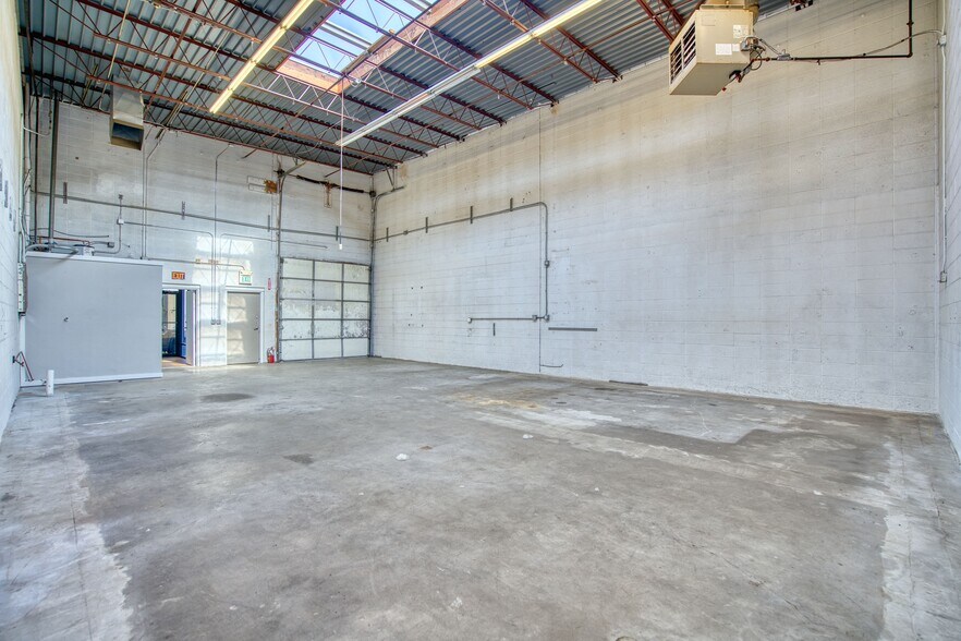 More Photos Of 5763 Arapahoe Ave, Boulder Warehouse For Sale