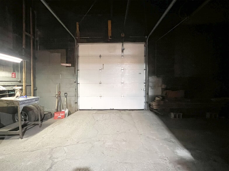 More Photos Of 1040 W 12th St, Erie Manufacturing For Sale