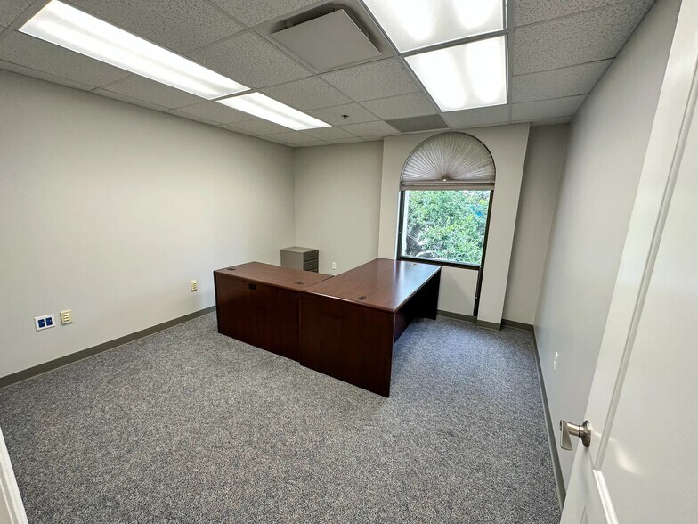 More Photos Of 2600 E Bay Dr, Largo Office For Sale