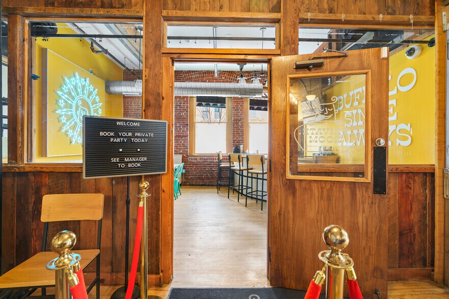 More Photos Of 346 Connecticut St, Buffalo Apartments For Lease