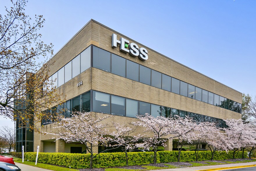 More Photos Of 804 W Diamond Ave, Gaithersburg Unknown For Lease