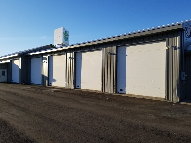 More Photos Of 914 Lackawanna, Horseheads Warehouse For Sale