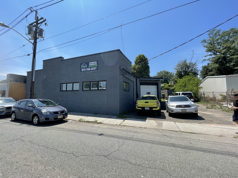 Primary Photo Of 83-87 Valley St, Belleville Warehouse For Lease