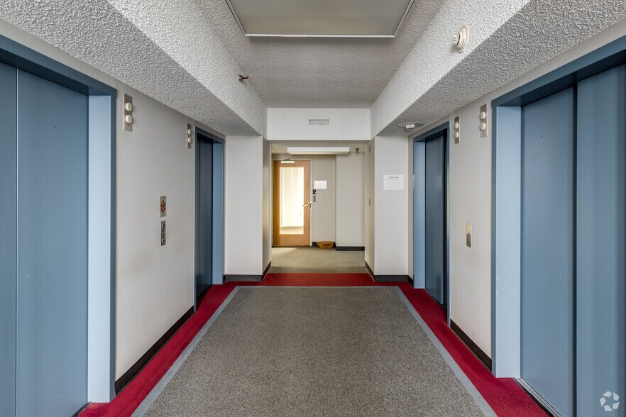 Photo of 44th Floor Ste 60-4450