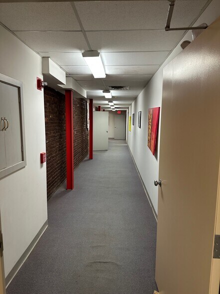 More Photos Of 124 Sheridan Ave, Albany Manufacturing For Sale