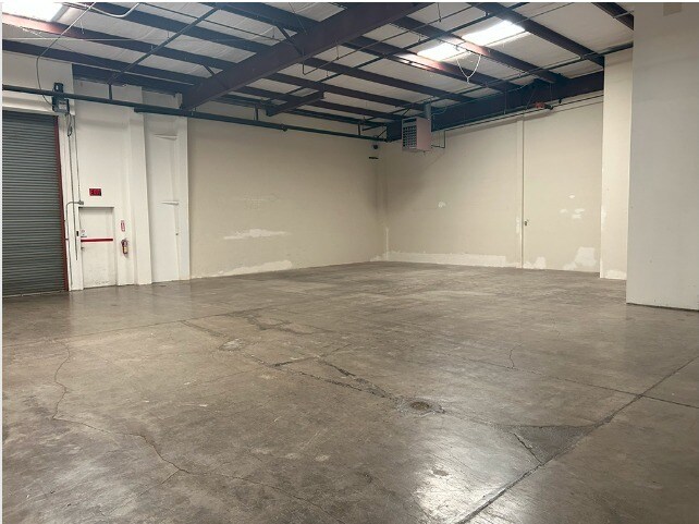 More Photos Of 450 Aaron St, Cotati Warehouse For Lease