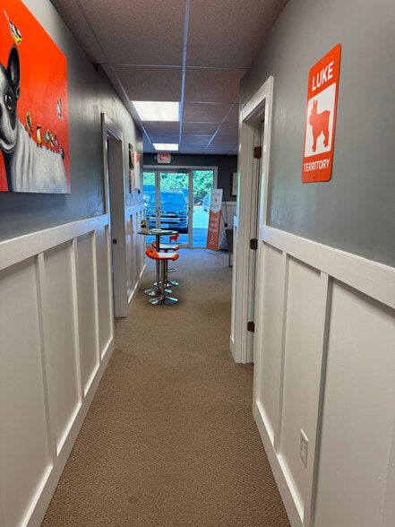 More Photos Of 1516 N Shenandoah Ave, Front Royal Medical For Lease