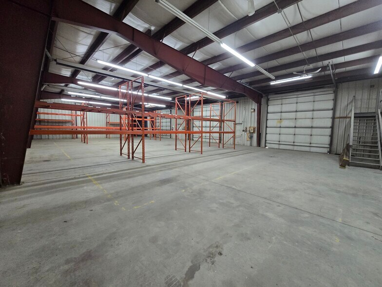 More Photos Of 4628 62 St, Red Deer Warehouse For Lease