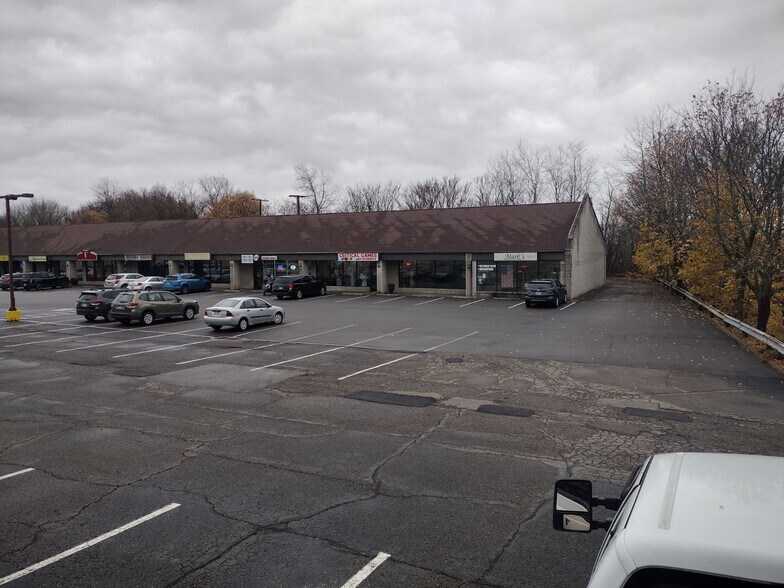 More Photos Of 16761 Saint Clair Ave, East Liverpool Unknown For Lease
