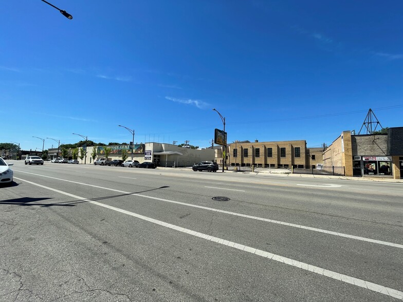 Primary Photo Of 5820 N Milwaukee Ave, Chicago Storefront Retail Office For Sale