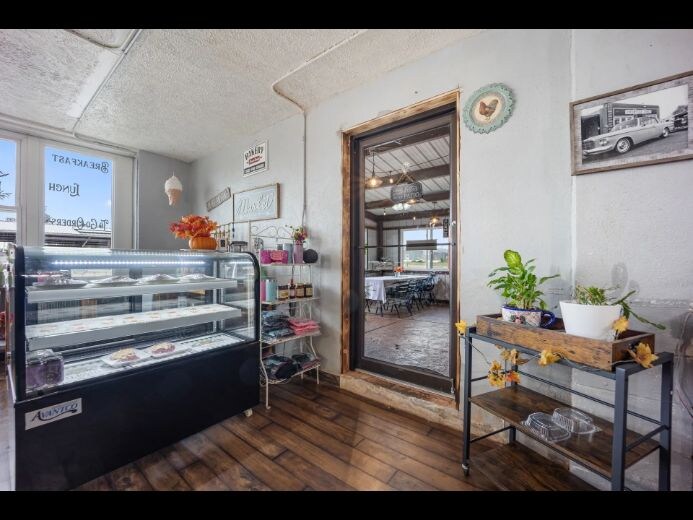 More Photos Of 213 Grand Ave, Cheraw Restaurant For Sale