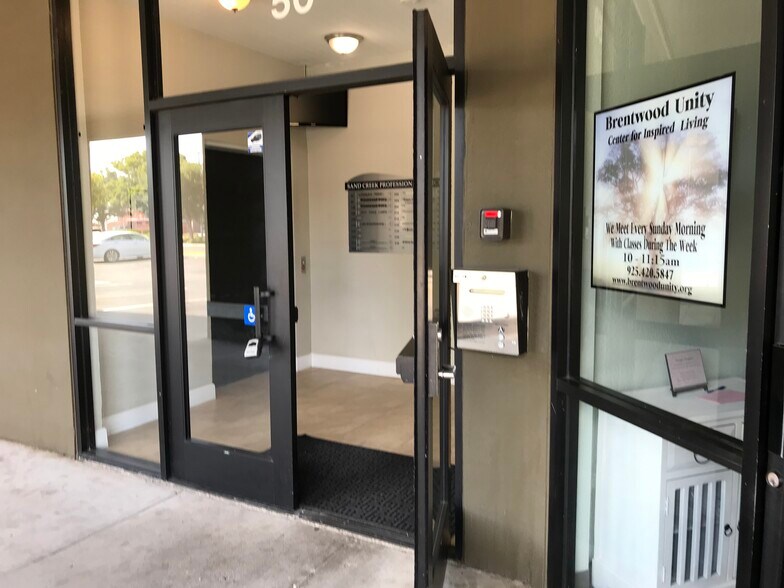 More Photos Of 10-50 Sand Creek Rd, Brentwood Unknown For Lease