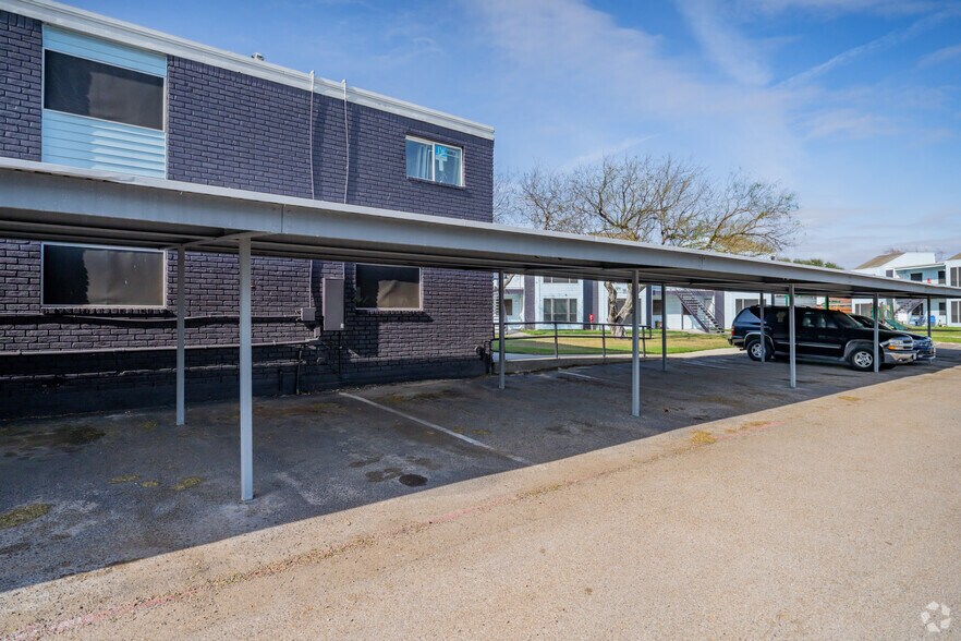More Photos Of 1404 Moore Ave, Portland Apartments For Sale