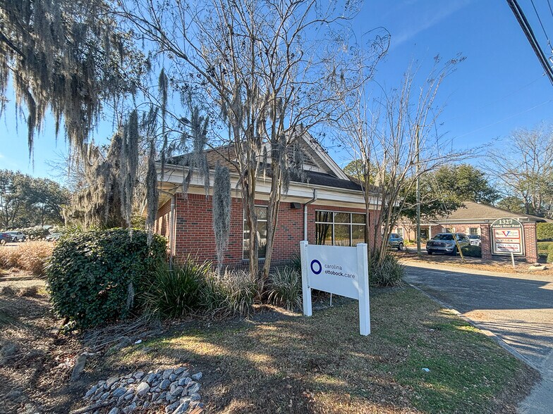 More Photos Of 1321 Ashley River Rd, Charleston Office For Lease