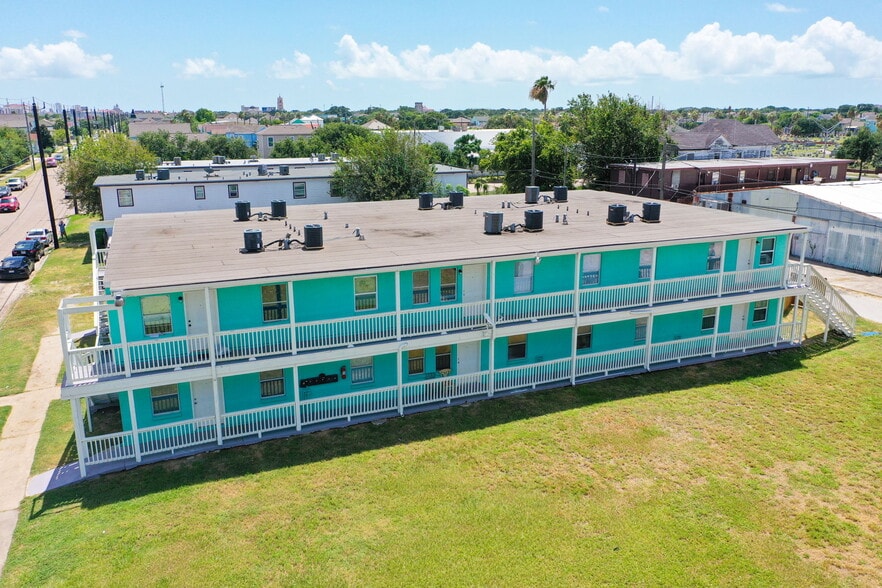 More Photos Of 4217 Sealy St, Galveston Apartments For Sale