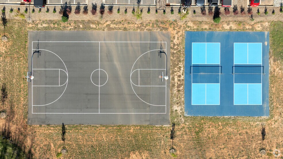 More Photos Of 110 Langtree Campus Dr, Mooresville Showroom For Lease