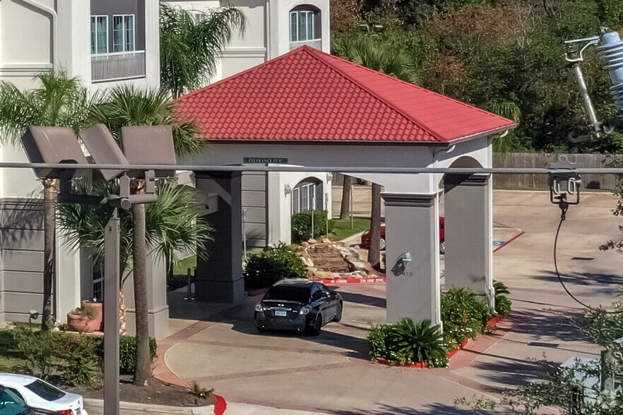 More Photos Of 415 Fm 1960 Rd E, Houston Hotel For Sale