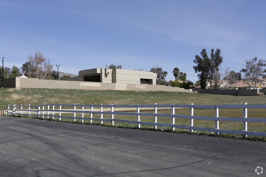 23575 Sunnymead Ranch Pky, Moreno Valley, CA 92557 For Lease