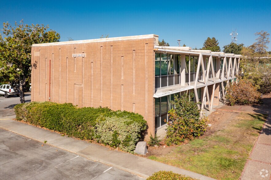 More Photos Of 345 Middlefield Rd, Menlo Park Office For Sale