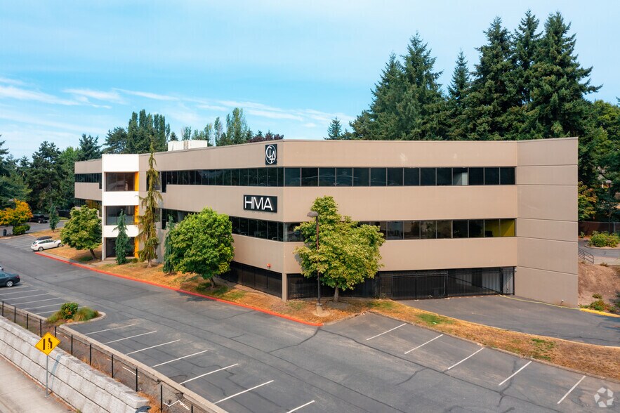 Primary Photo Of 10700 Northup Way, Bellevue Office For Lease