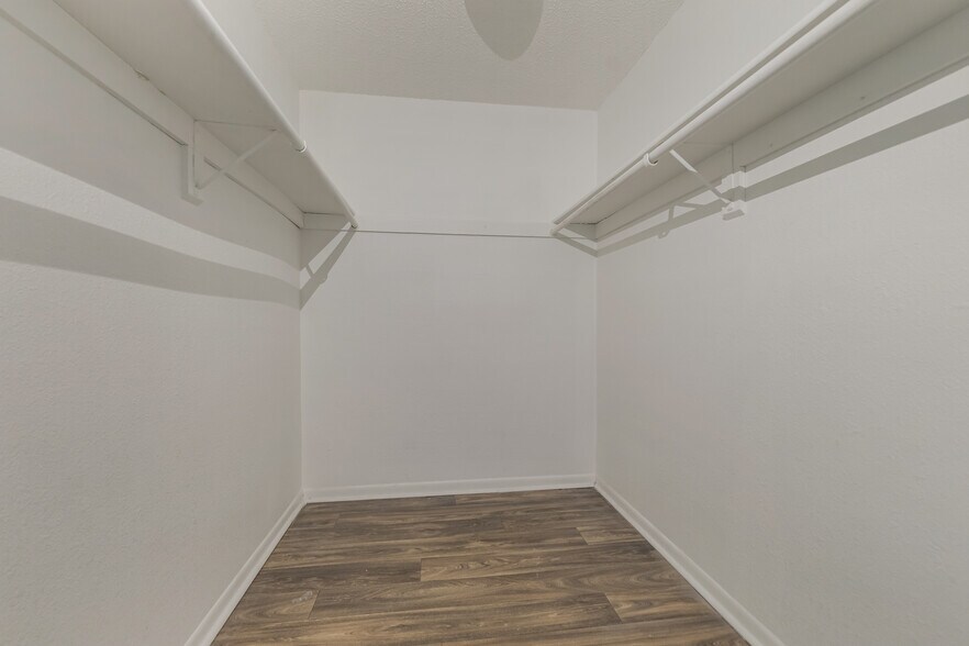 More Photos Of 2690 Drew St, Clearwater Apartments For Sale